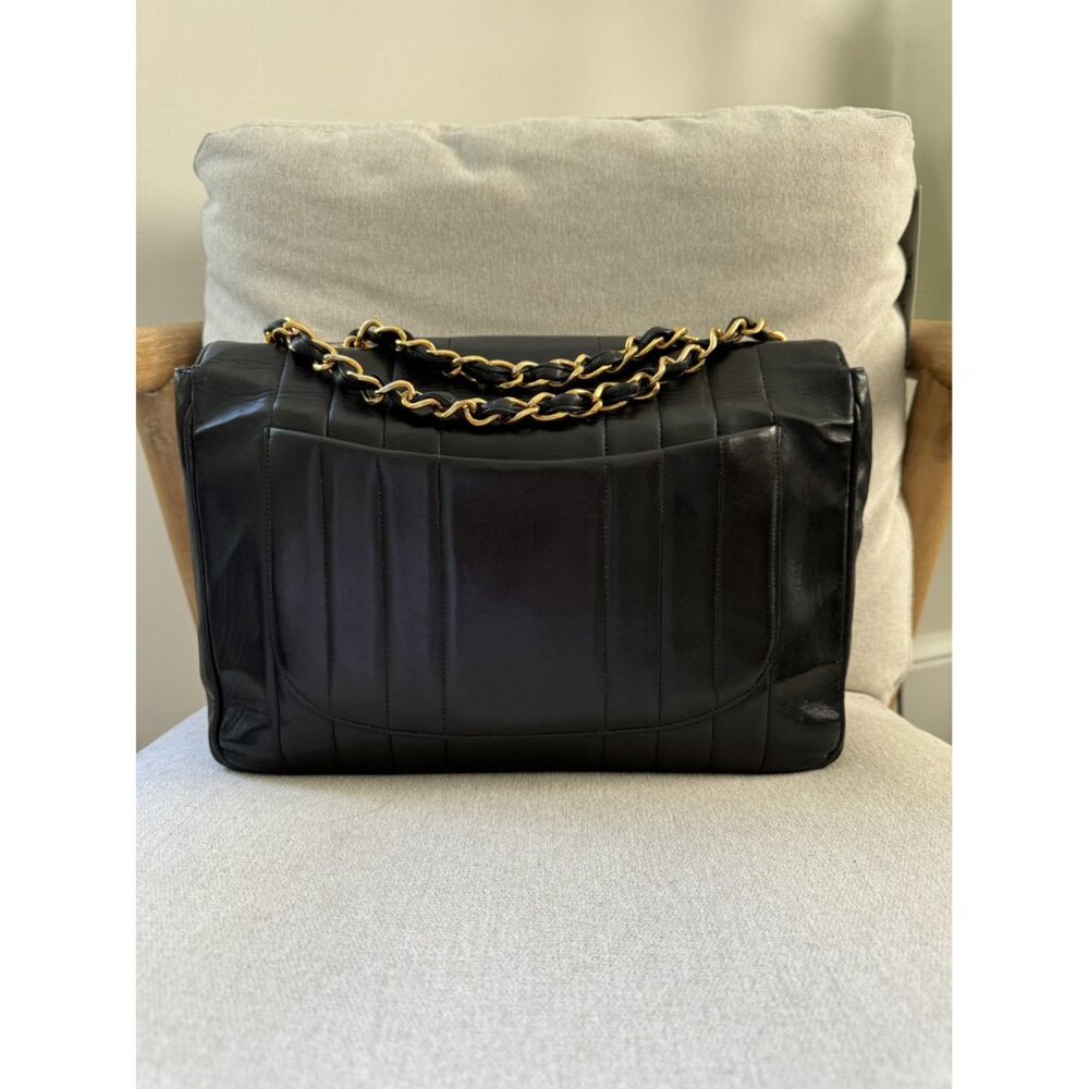 Chanel Flap Bag - Picture 2 of 10